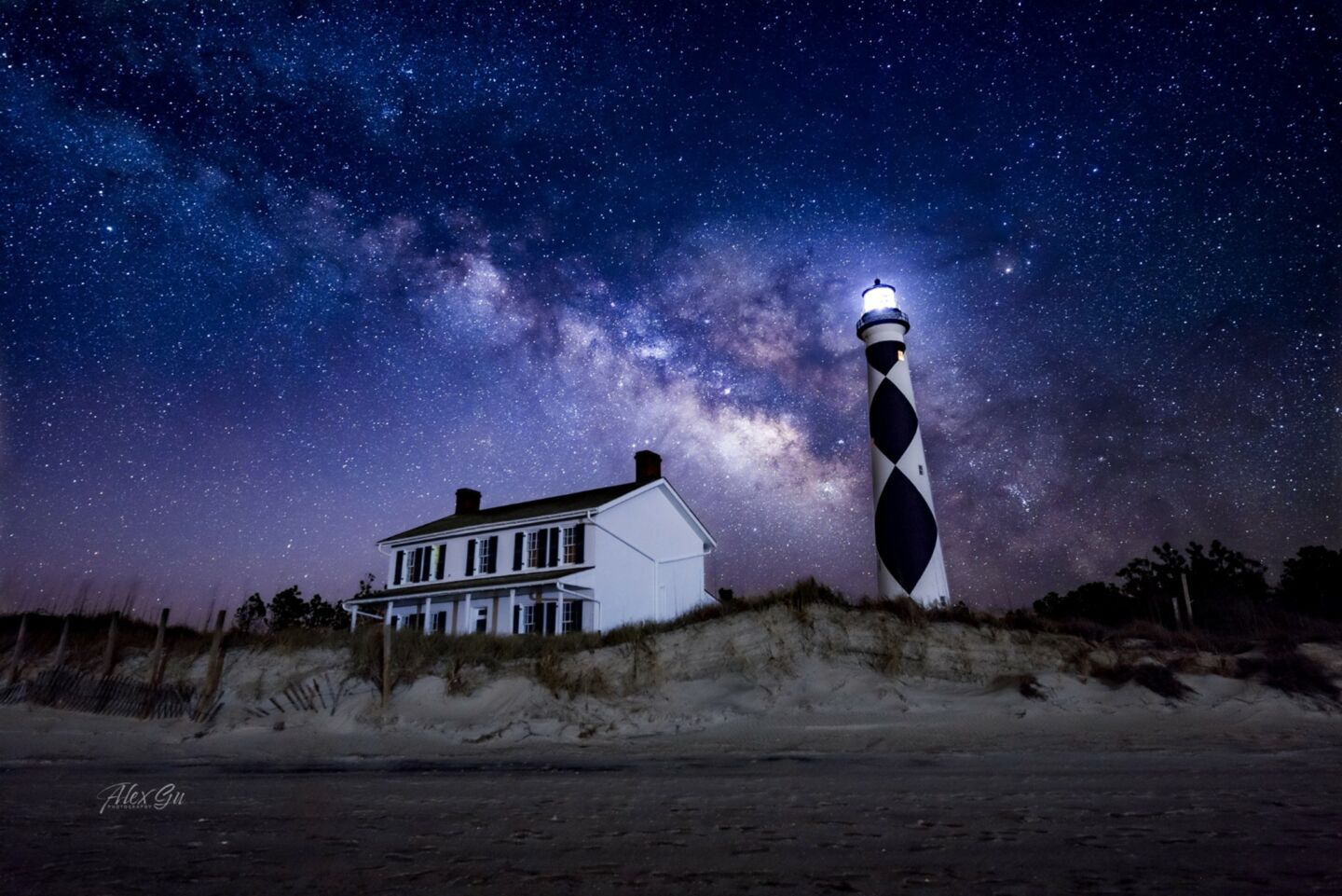 Lighthouse and the Milky Way at CALO.
